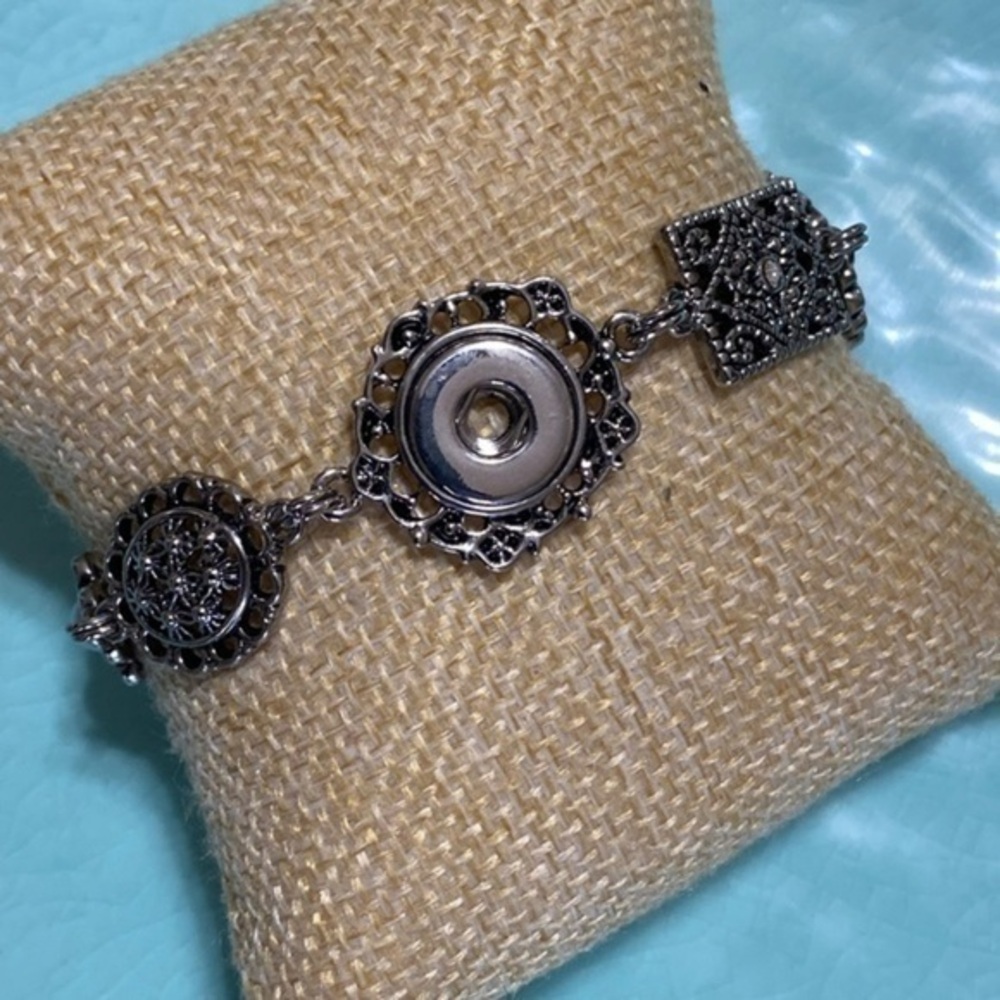 Ginger Snaps Silver Poetic Bracelet (Petite Snaps)